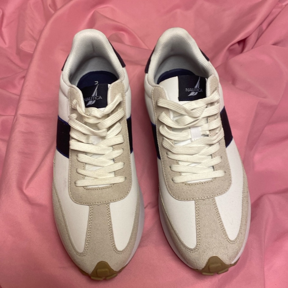 Women’s Nautica Sneakers with NAVTech Comfort - 10M